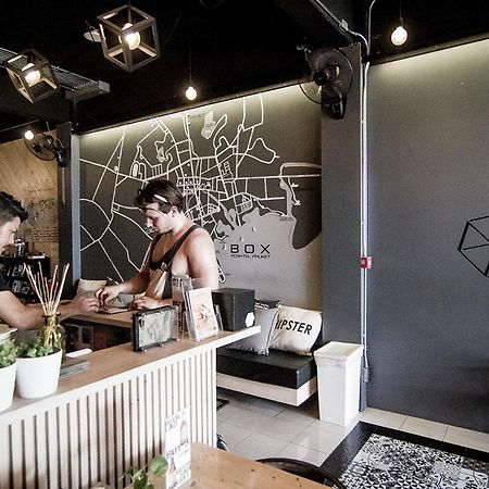 Box Poshtel Phuket Vandrehjem Eksteriør billede
