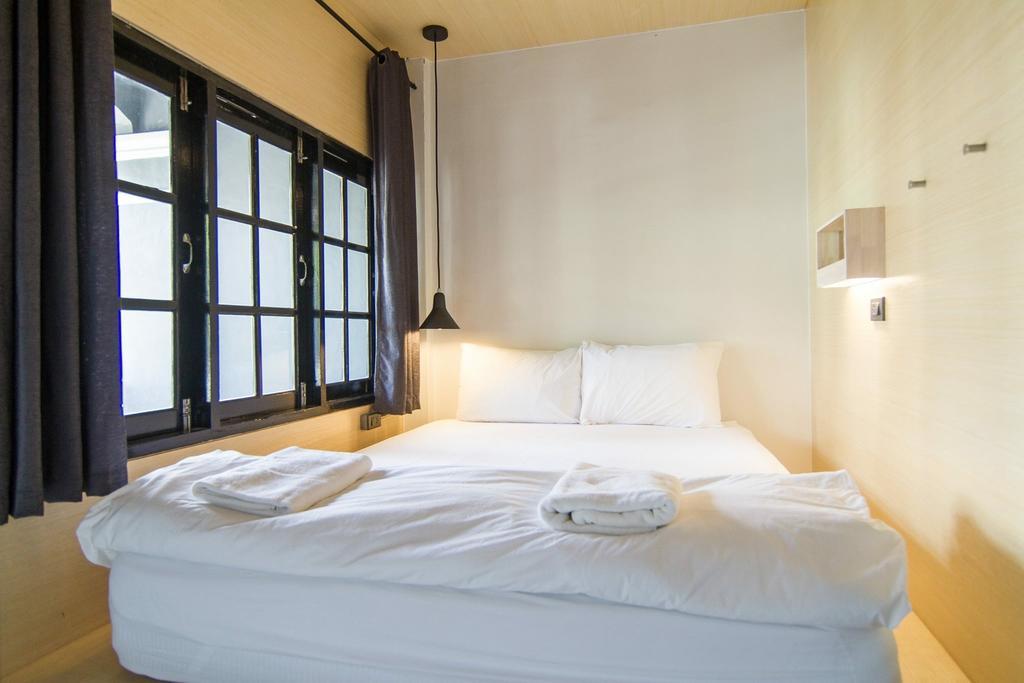 Box Poshtel Phuket Vandrehjem Eksteriør billede