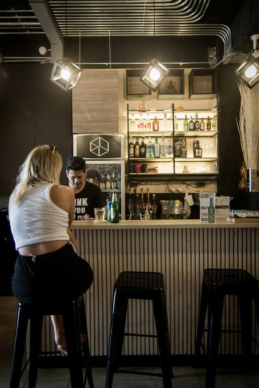 Box Poshtel Phuket Vandrehjem Eksteriør billede