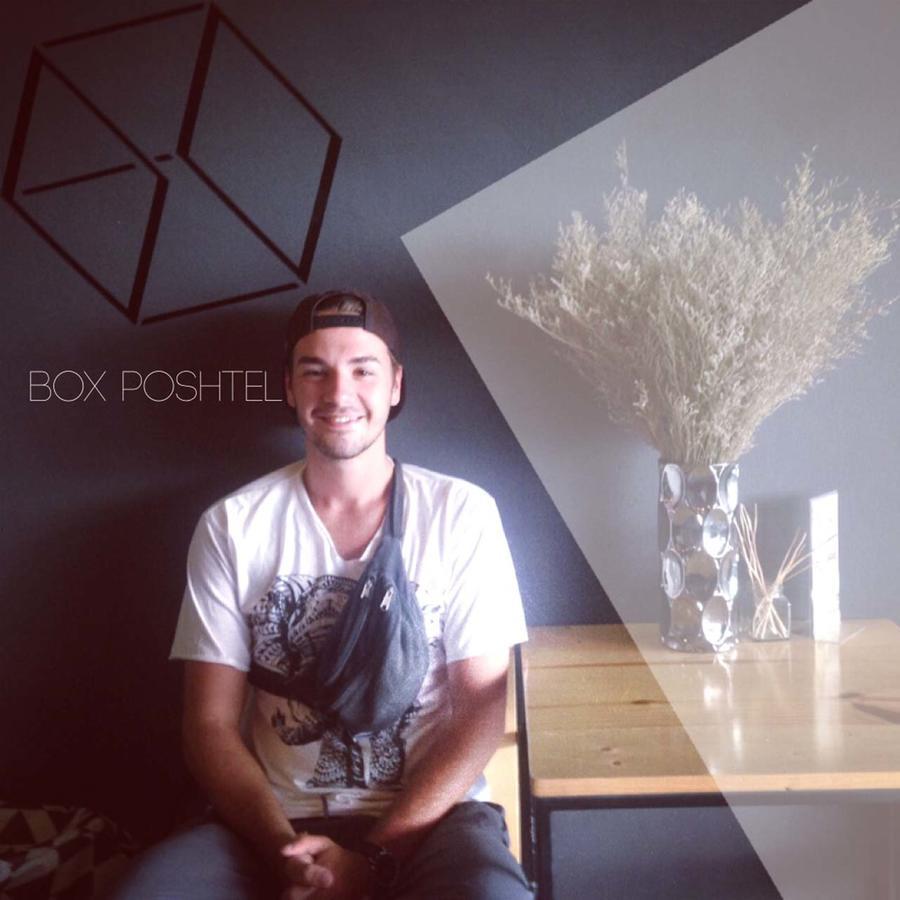 Box Poshtel Phuket Vandrehjem Eksteriør billede