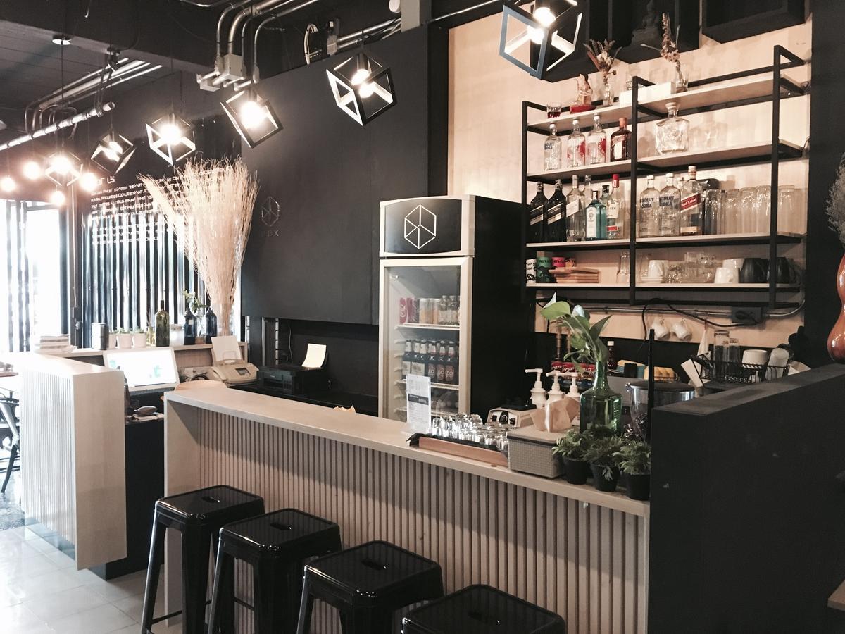 Box Poshtel Phuket Vandrehjem Eksteriør billede