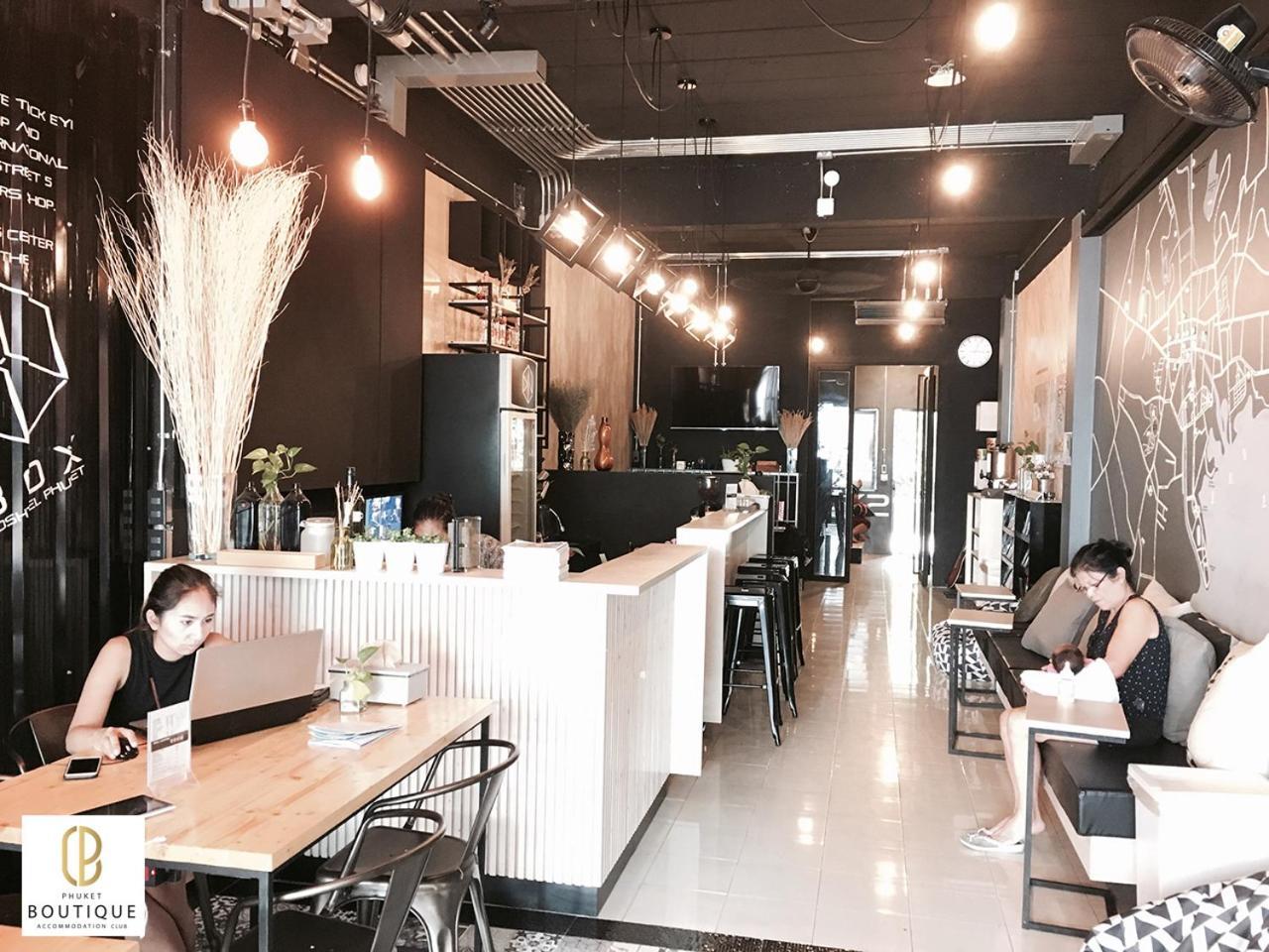 Box Poshtel Phuket Vandrehjem Eksteriør billede